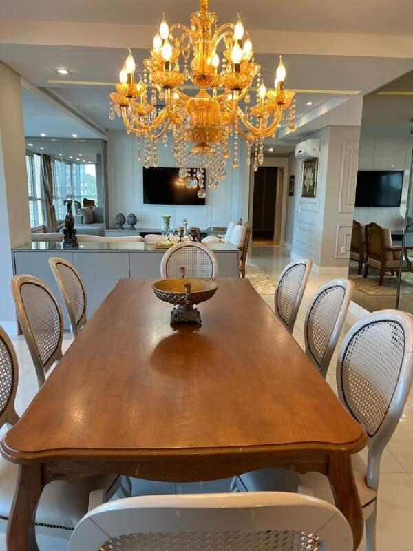 Apartamento com 182m², 3 dormitórios, 3 suítes, 3 vagas, Marina Beach Towers em Balneário Camboriú