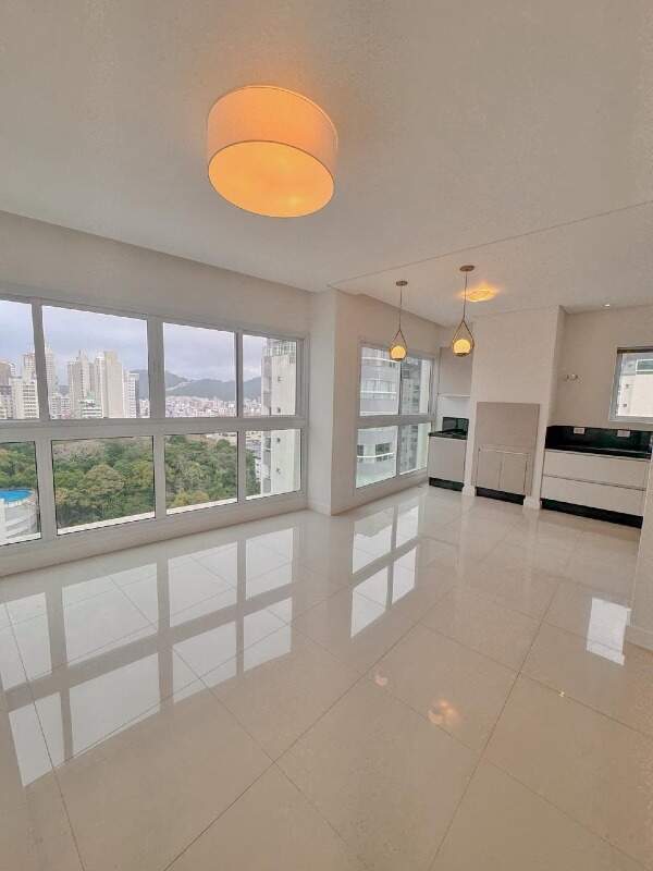 Apartamento com 135m², 4 dormitórios, 2 suítes, 2 vagas, Bosque Belcanto em Balneário Camboriú