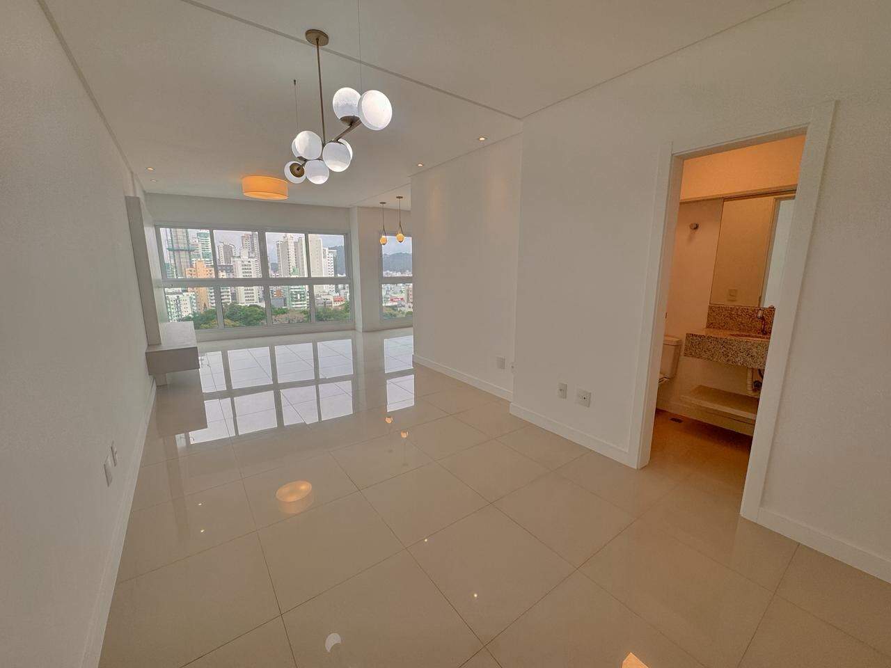 Apartamento com 135m², 4 dormitórios, 2 suítes, 2 vagas, Bosque Belcanto em Balneário Camboriú