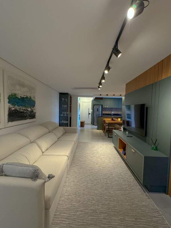 Apartamento com 115m², 3 dormitórios, 1 suíte no bairro Centro em Balneário Camboriú