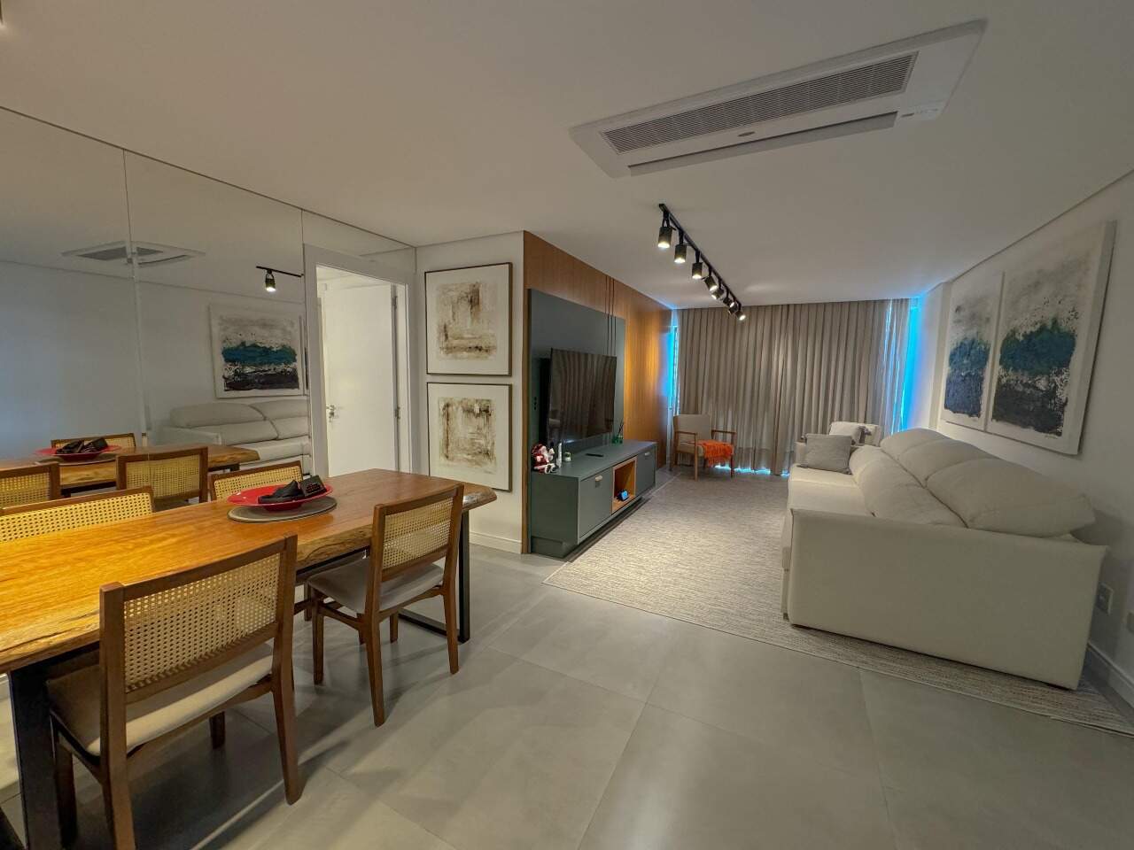 Apartamento com 115m², 3 dormitórios, 1 suíte no bairro Centro em Balneário Camboriú