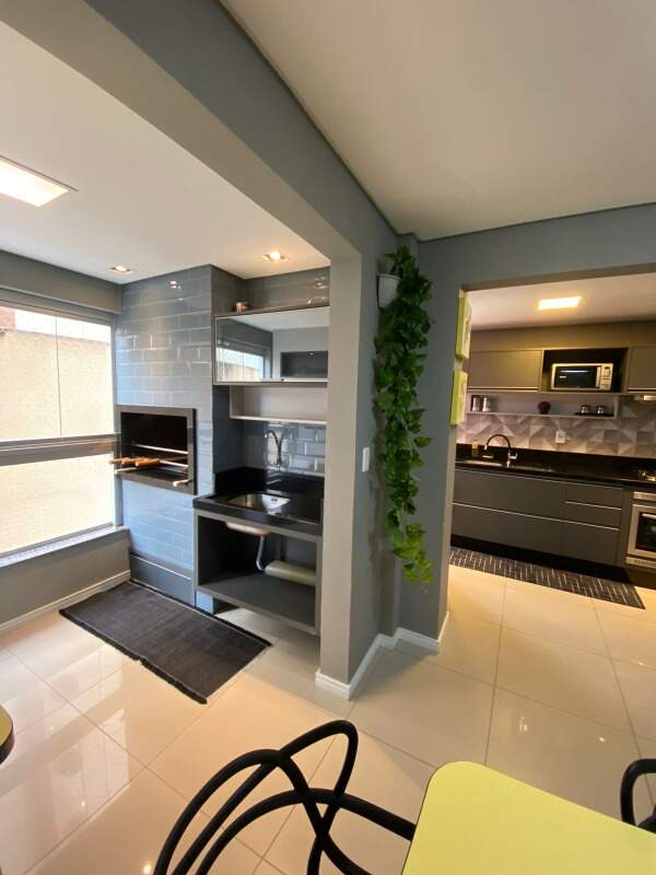 Apartamento com 70m², 2 dormitórios, 1 suíte, 1 vaga no bairro Centro em Balneário Camboriú