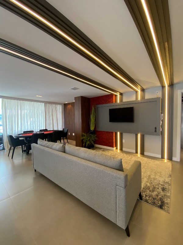 Apartamento com 65m², 2 dormitórios, 1 suíte, 1 vaga no bairro Praia Brava de Itajaí em Itajaí