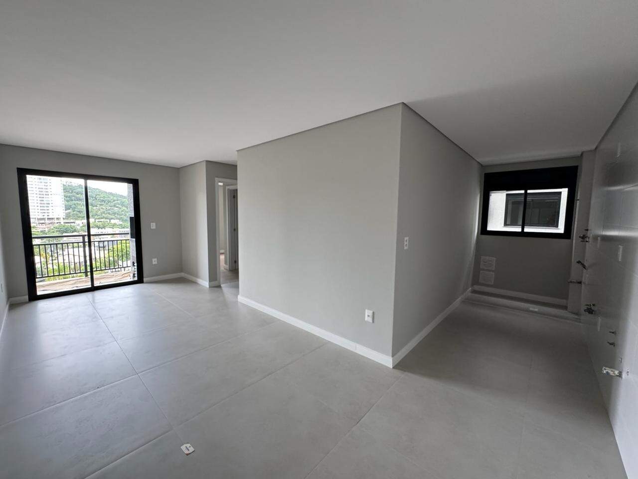 Apartamento com 62m², 2 dormitórios, 1 suíte, 1 vaga, Portal da Brava em Balneário Camboriú