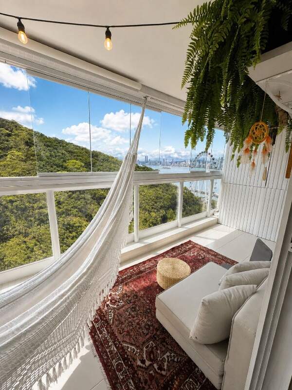 Apartamento com 96m², 2 dormitórios, 1 suíte, 1 vaga, Terraço da Rainha em Balneário Camboriú