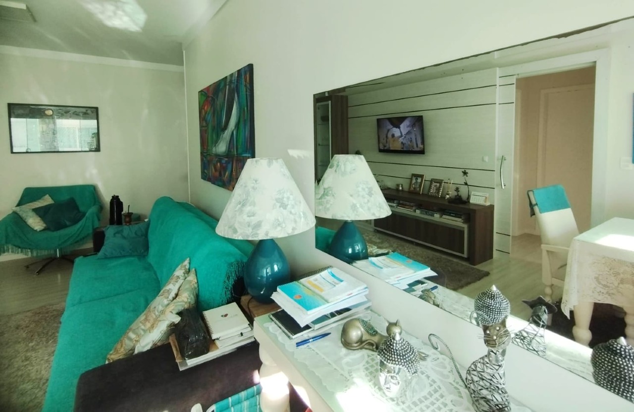 Apartamento com 94m², 2 dormitórios no bairro Centro em Balneário Camboriú