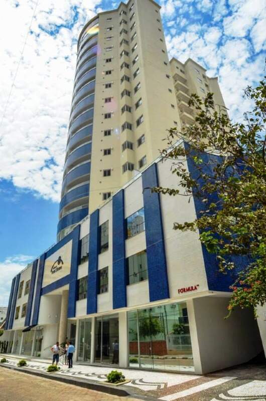 Apartamento com 110m², 3 dormitórios, 1 suíte, 2 vagas no bairro Pioneiros em Balneário Camboriú