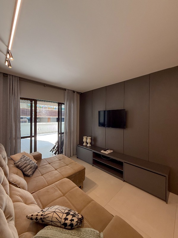 Apartamento com 170m², 3 dormitórios, 3 suítes, 2 vagas, Edifício Boston em Balneário Camboriú