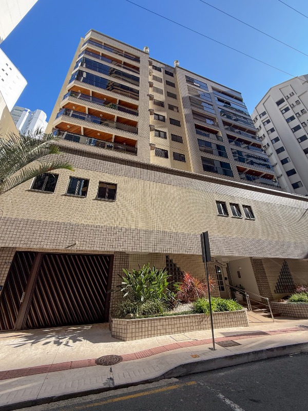 Apartamento com 170m², 3 dormitórios, 3 suítes, 2 vagas, Edifício Boston em Balneário Camboriú