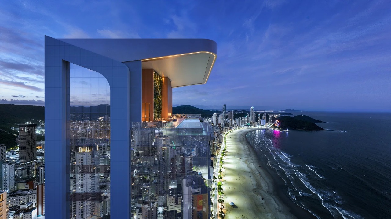 Apartamento com 200m², 4 dormitórios, 4 suítes, 4 vagas no bairro Centro em Balneário Camboriú