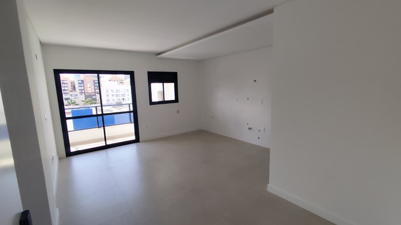 Apartamento com 67m², 2 dormitórios, 1 suíte, 1 vaga no bairro Nações em Balneário Camboriú