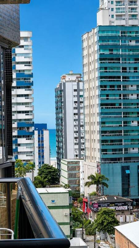 Apartamento com 60m², 1 dormitório, 2 vagas, Parque Das Nações em Balneário Camboriú