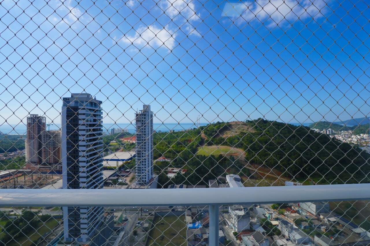 Apartamento com 68m², 2 dormitórios, 1 suíte, 1 vaga no bairro Praia Brava de Itajaí em Itajaí