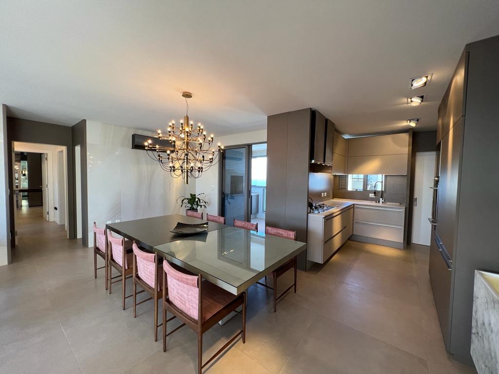 Apartamento com 159m², Privilège Residence em Balneário Camboriú