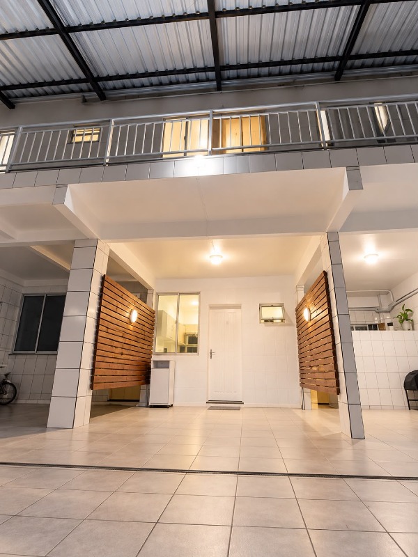 Kitnet com 35m², 1 dormitório, 1 vaga no bairro Centro em Balneário Camboriú