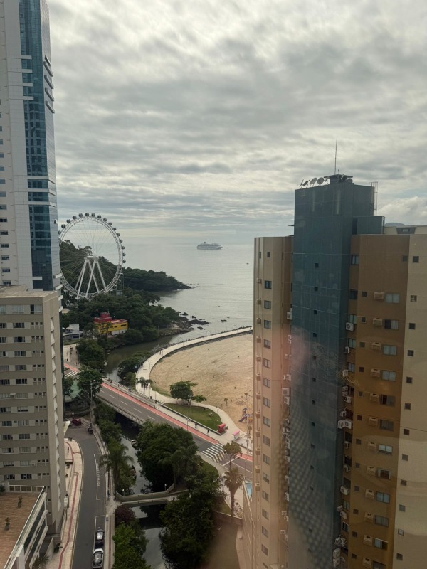 Apartamento com 152m², 3 dormitórios, 3 suítes, 3 vagas no bairro Pioneiros em Balneário Camboriú