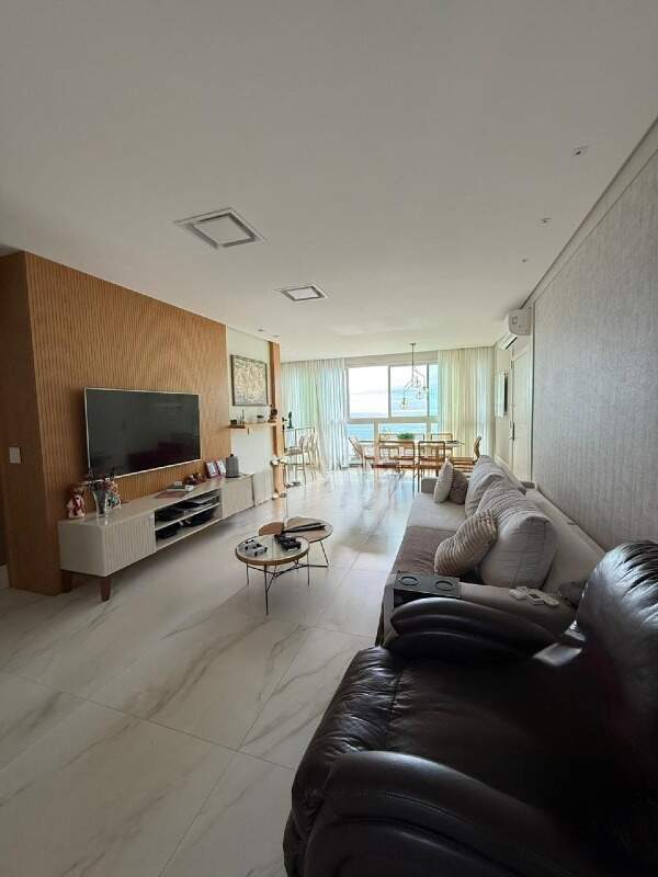 Apartamento com 151m², 3 dormitórios, 3 suítes, 3 vagas, Ed. Le Portier em Balneário Camboriú