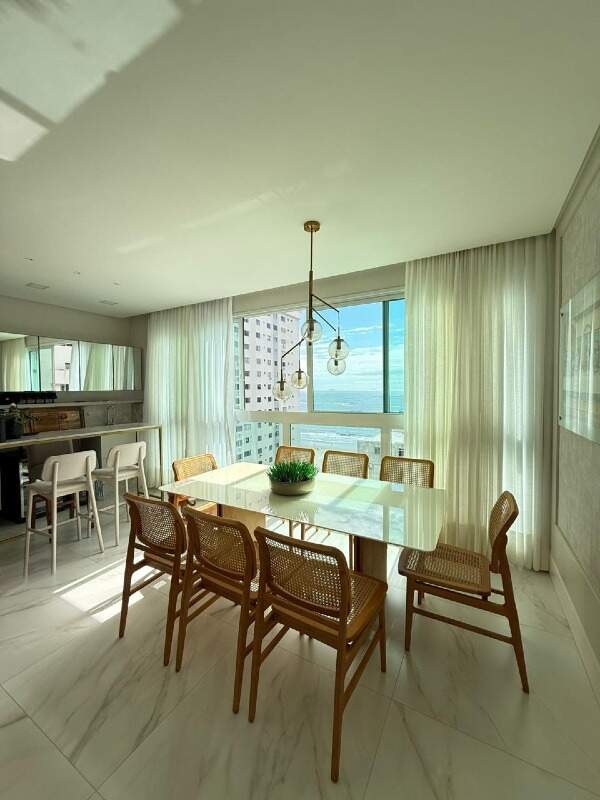 Apartamento com 151m², 3 dormitórios, 3 suítes, 3 vagas, Ed. Le Portier em Balneário Camboriú