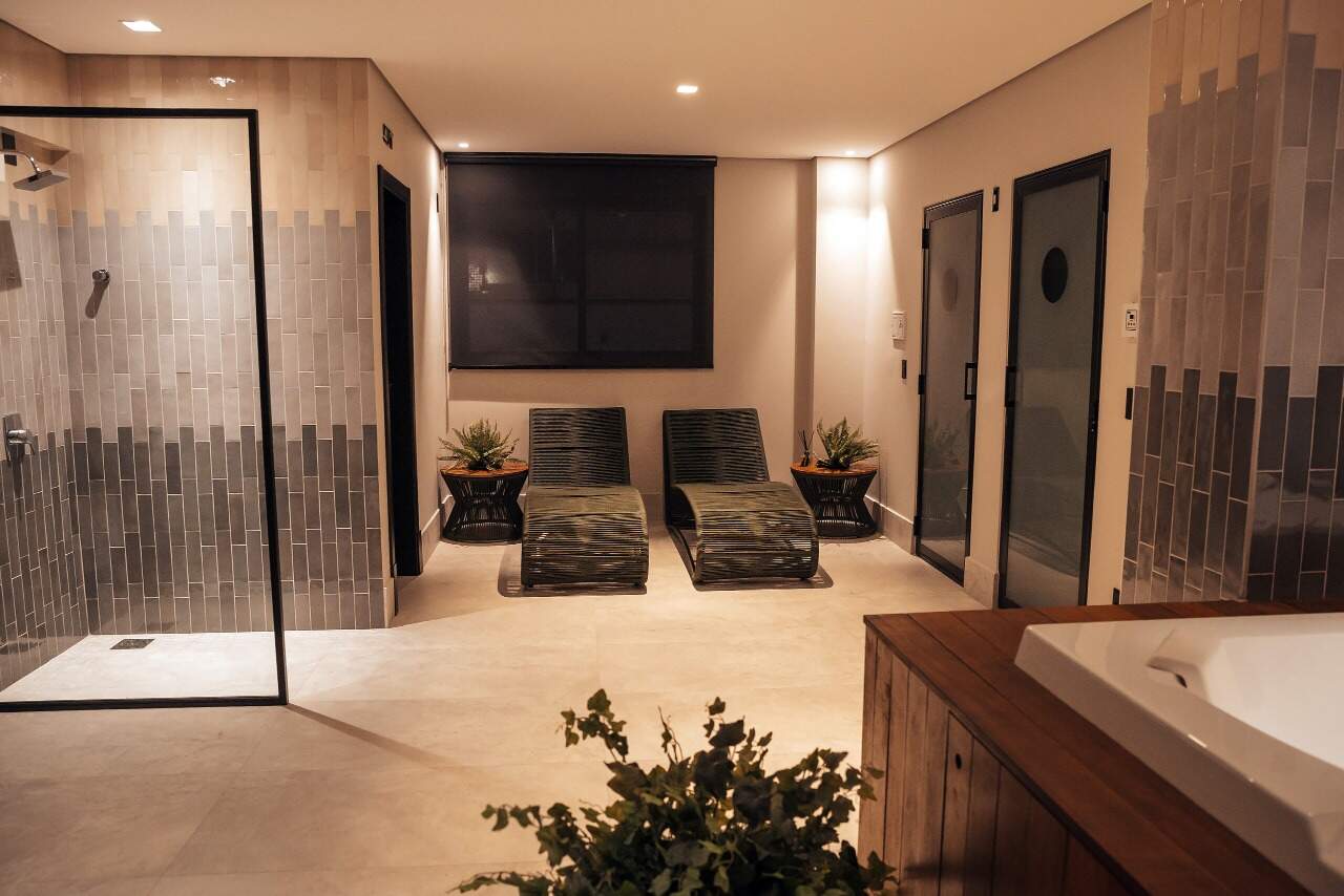 Apartamento com 147m², 4 dormitórios, 4 suítes, 2 vagas, Riomaggiore Residence em Balneário Camboriú