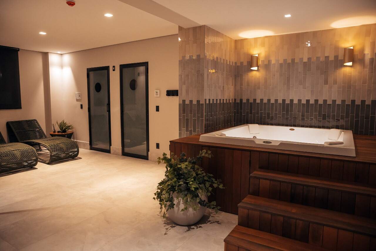 Apartamento com 147m², 4 dormitórios, 4 suítes, 2 vagas, Riomaggiore Residence em Balneário Camboriú