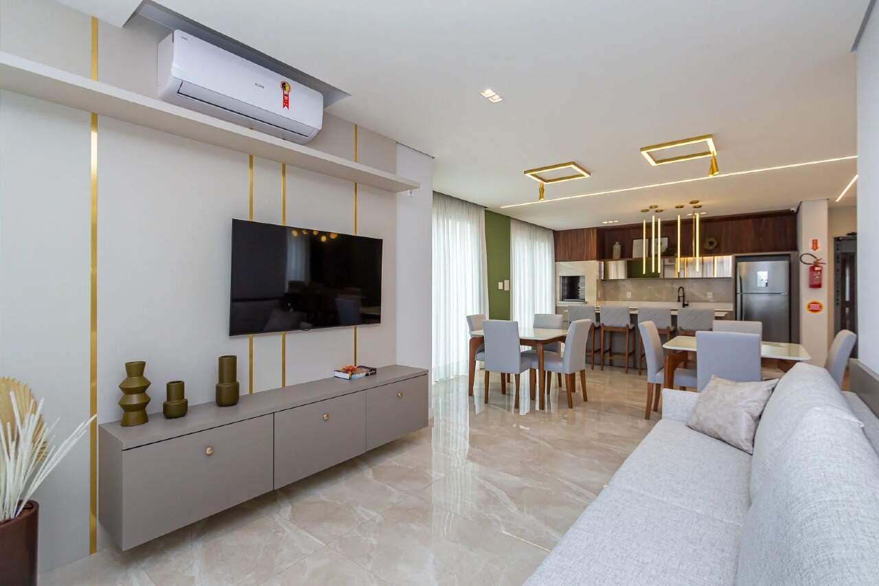 Apartamento com 136m², 4 dormitórios, 4 suítes, 2 vagas, Costa Esmeralda em Balneário Camboriú