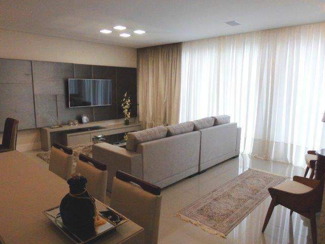 Apartamento com 142m², 4 dormitórios, 4 suítes, 2 vagas, Ed. Cartier Residence em Balneário Camboriú