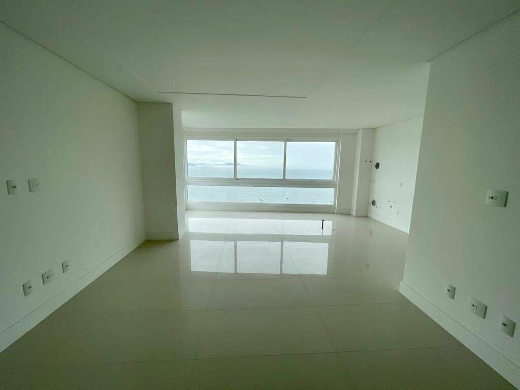 Cobertura com 410m², 7 dormitórios, 7 suítes, 4 vagas, Grand Palazzo em Balneário Camboriú