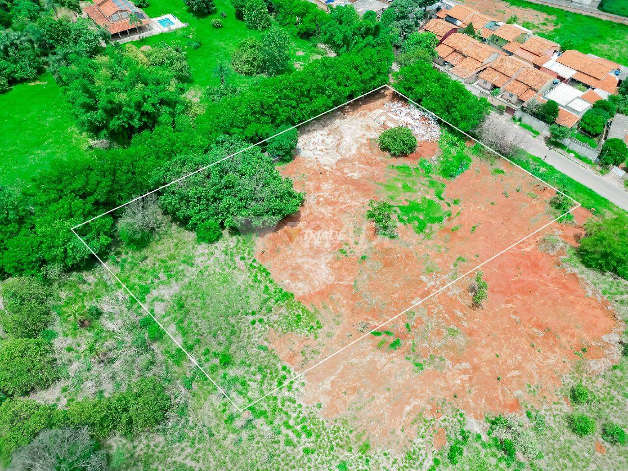Terreno à venda no Vila Bonsucesso: 