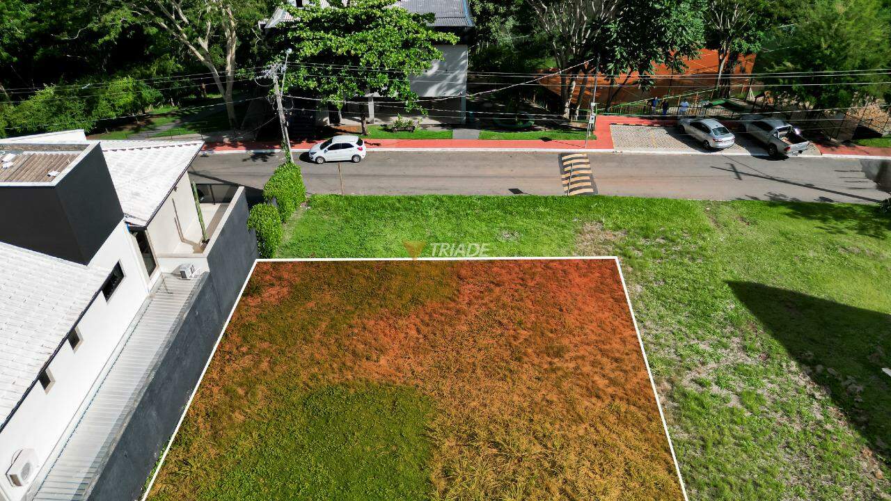 Lote em condomínio à venda no Residencial Parque Mendanha: 