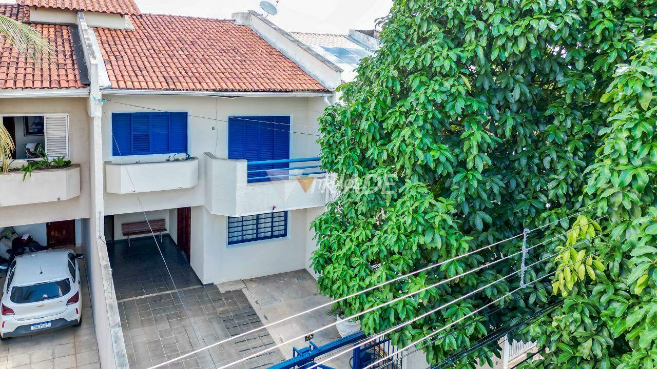 Sobrado à venda no Vila Lucy: 