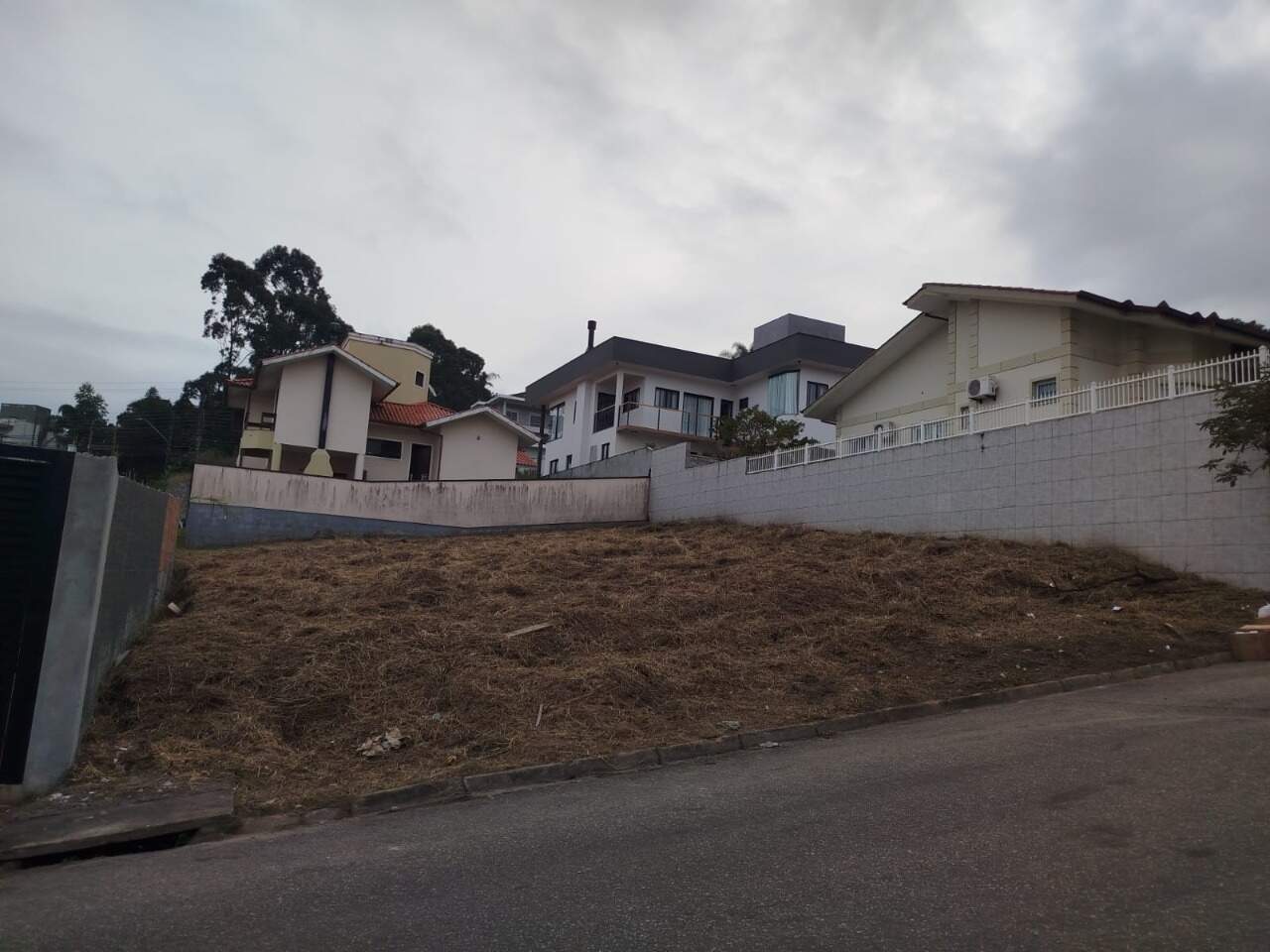 Terreno à venda no Pedra Branca: 