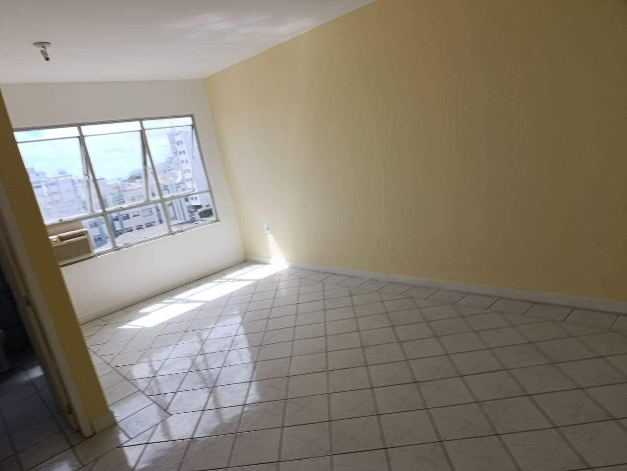 Sala Comercial à venda no Balneário: 