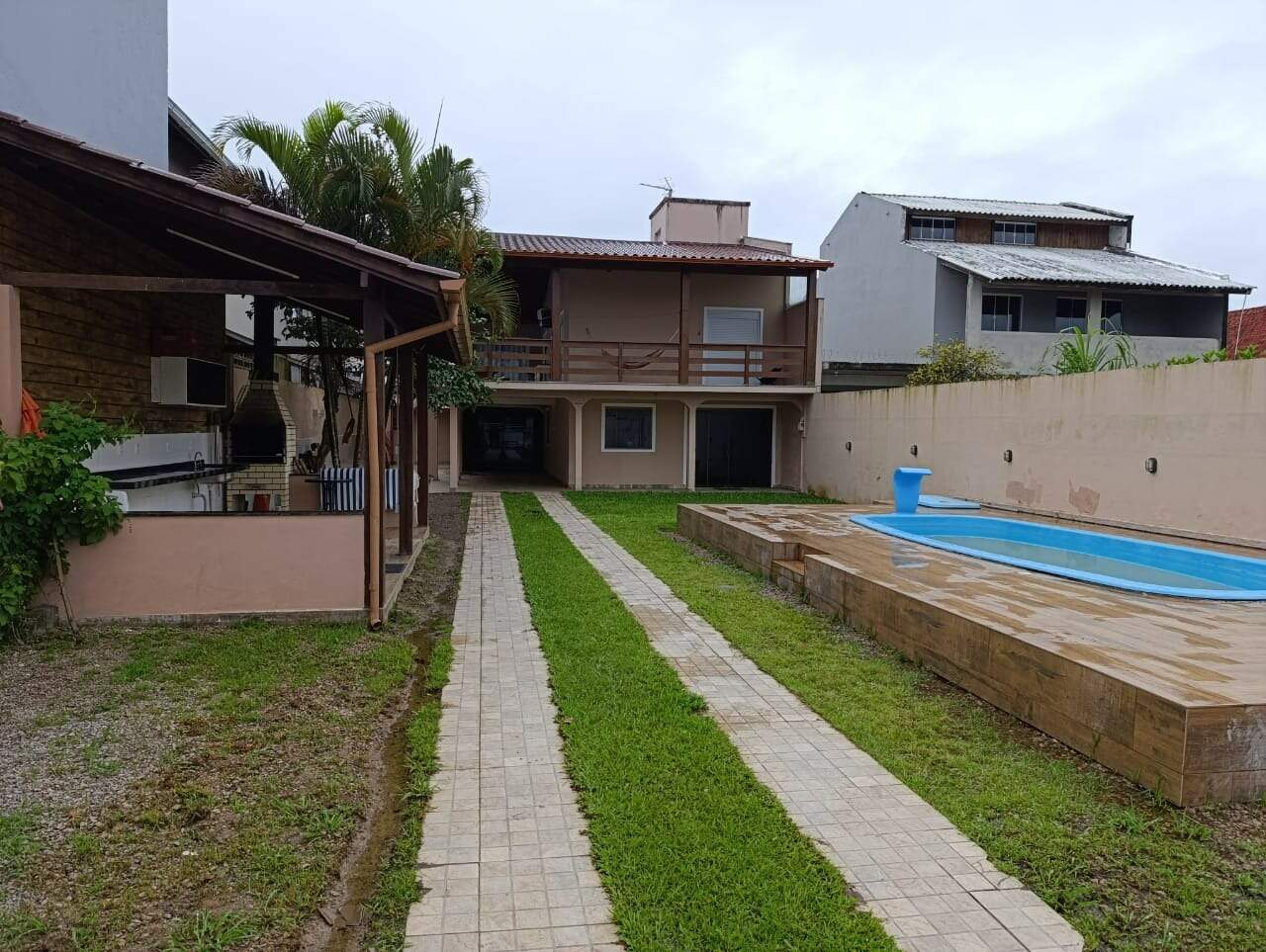 Casa à venda no Praia do Meio (Ens Brito): 