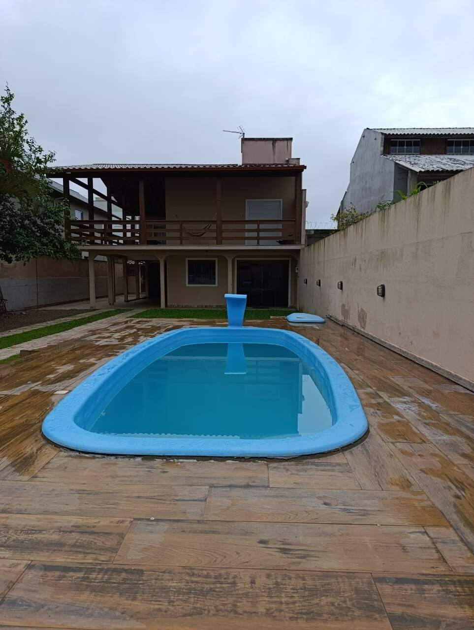 Casa à venda no Praia do Meio (Ens Brito): 