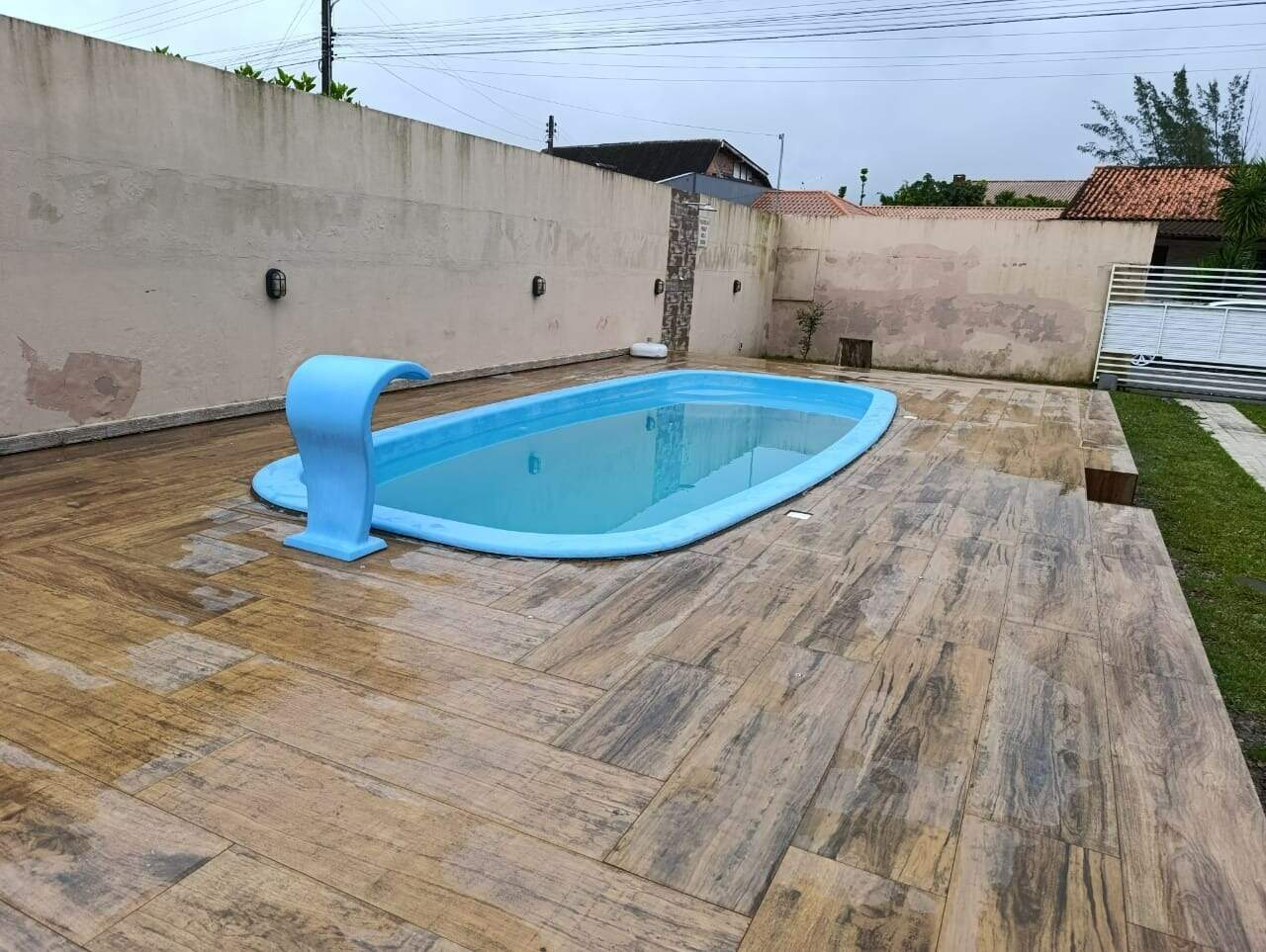 Casa à venda no Praia do Meio (Ens Brito): 