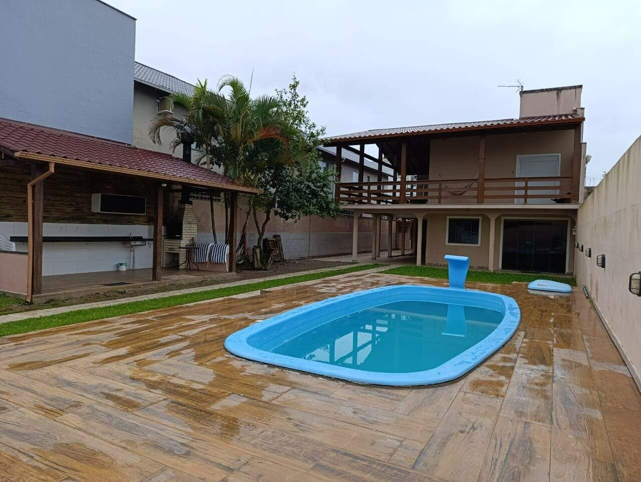 Casa à venda no Praia do Meio (Ens Brito): 