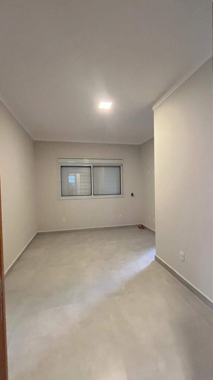 Casa à venda no Forquilhas: 