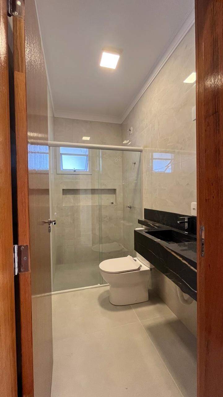 Casa à venda no Forquilhas: 