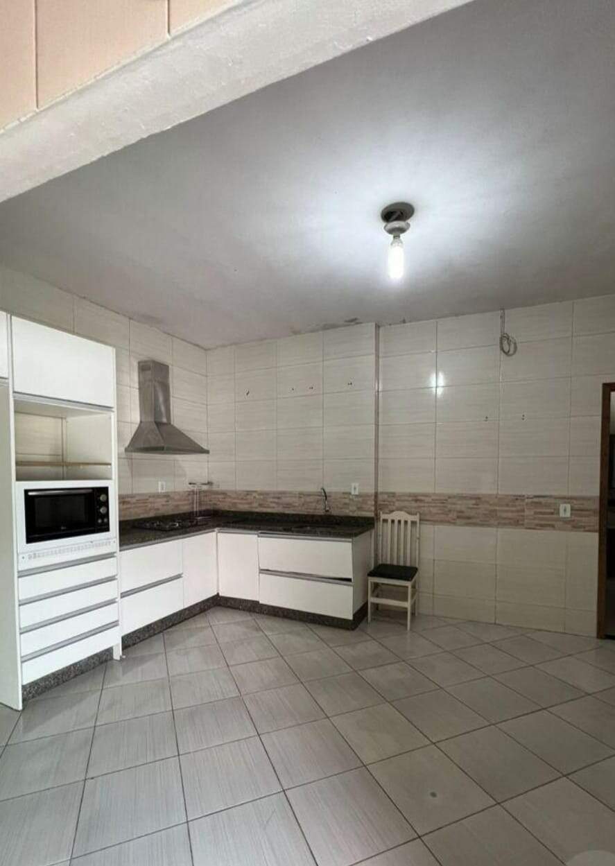Casa à venda no Enseada do Brito: 