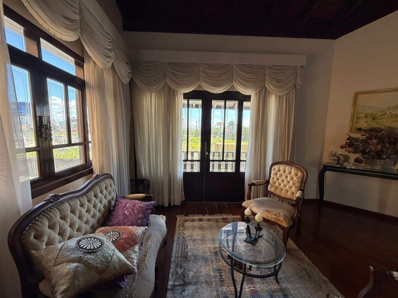 Casa para aluguel no Centro: 