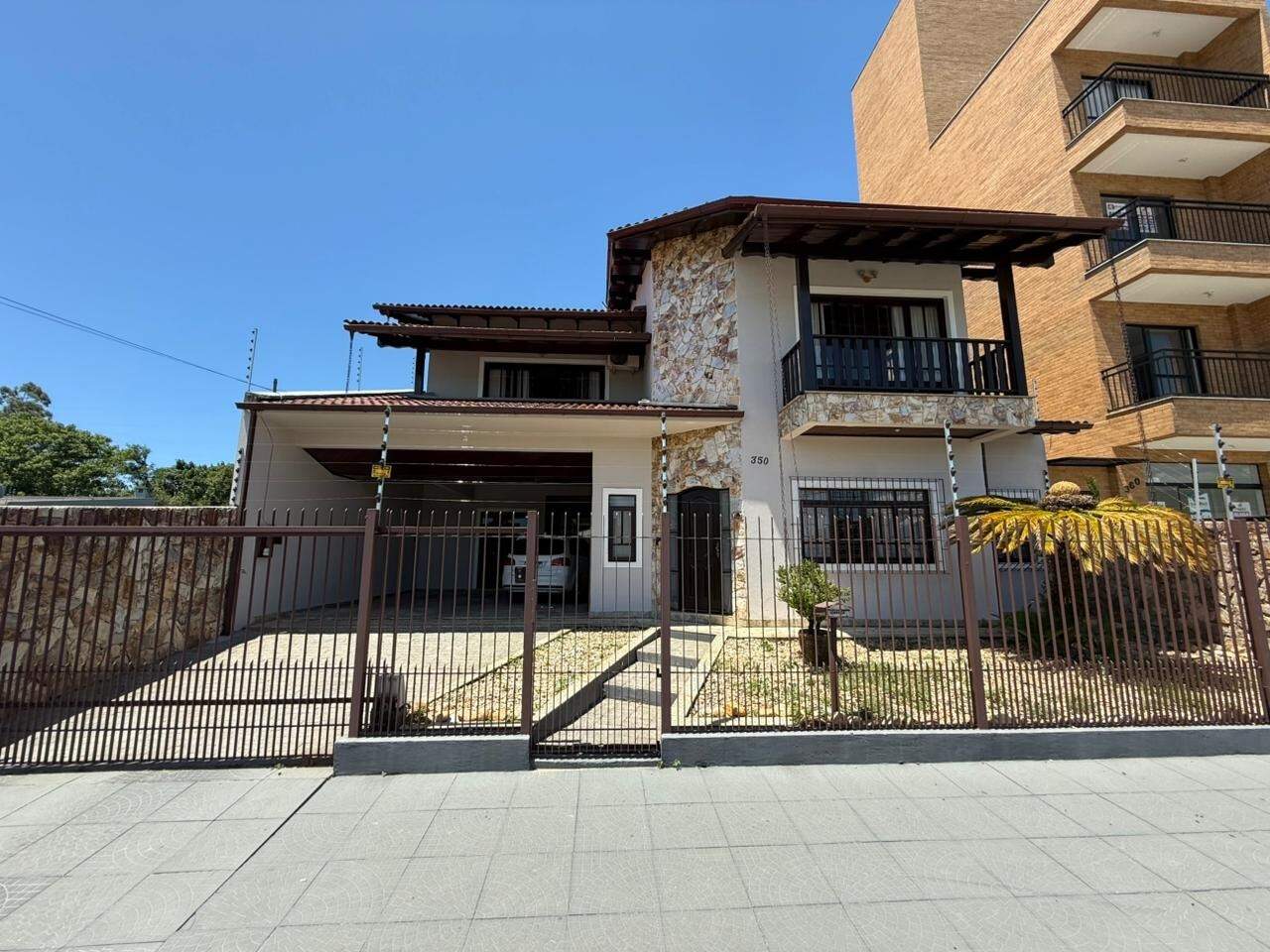 Casa para aluguel no Centro: 