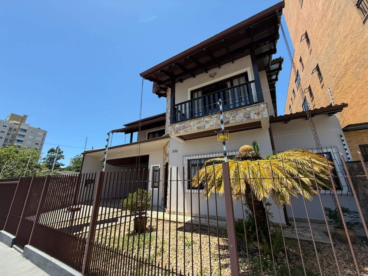 Casa para aluguel no Centro: 