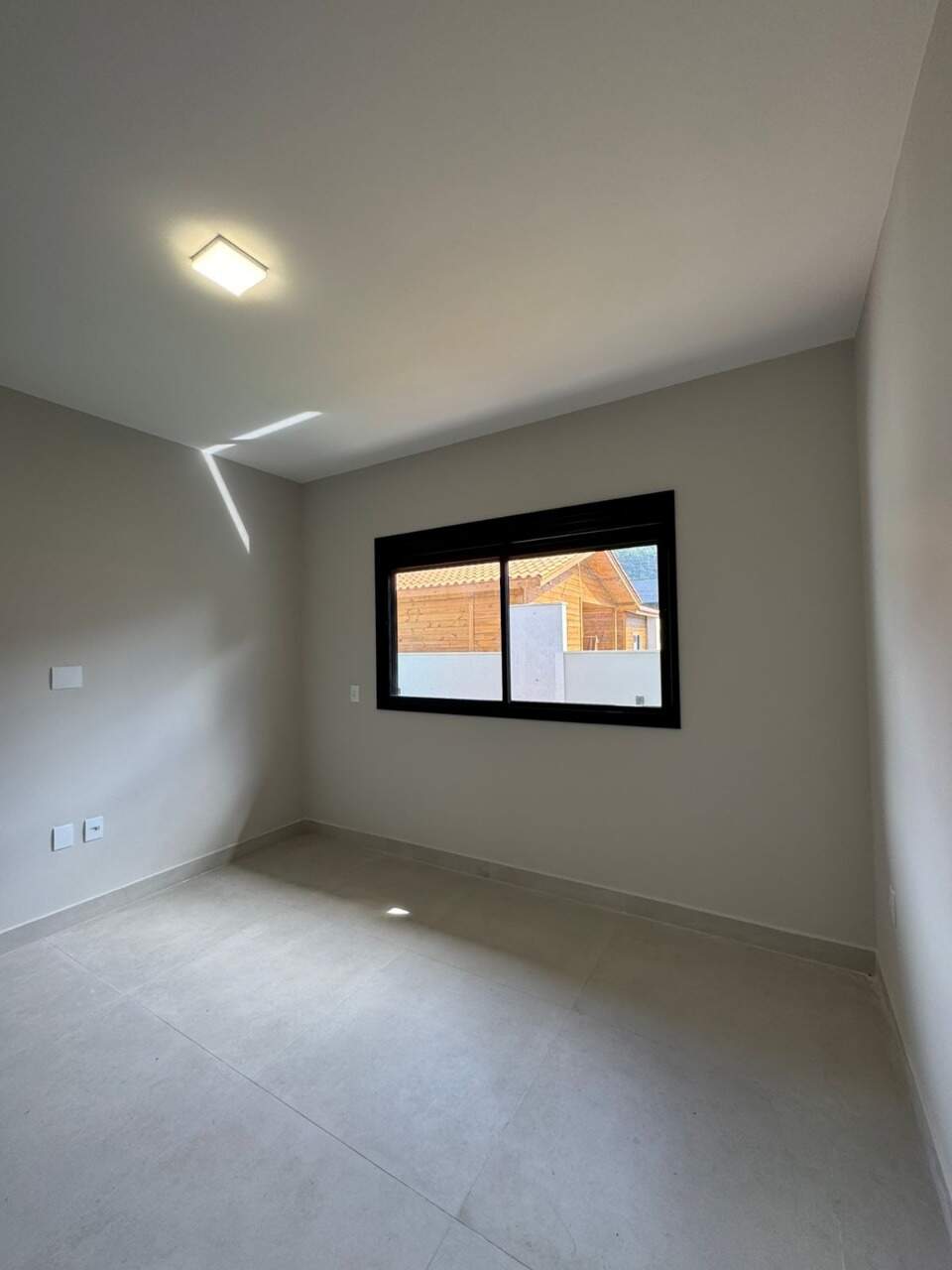 Casa à venda no Forquilhas: 