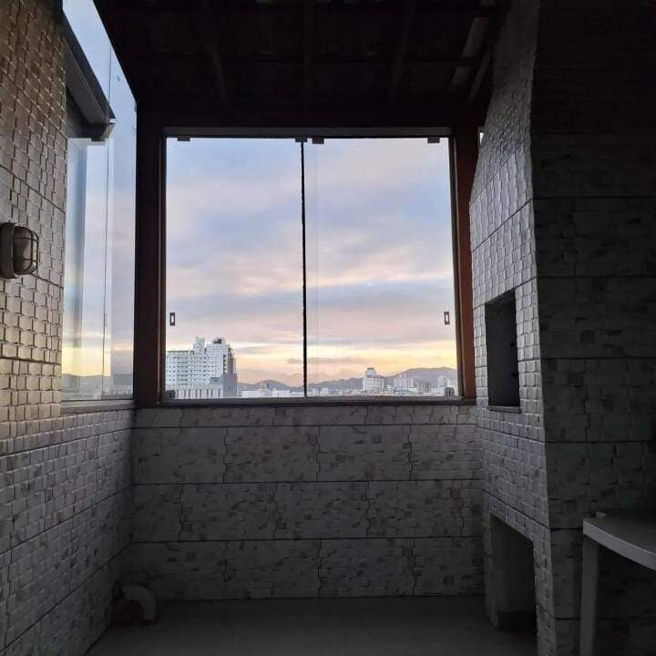Cobertura à venda no Ponte do Imaruim: 