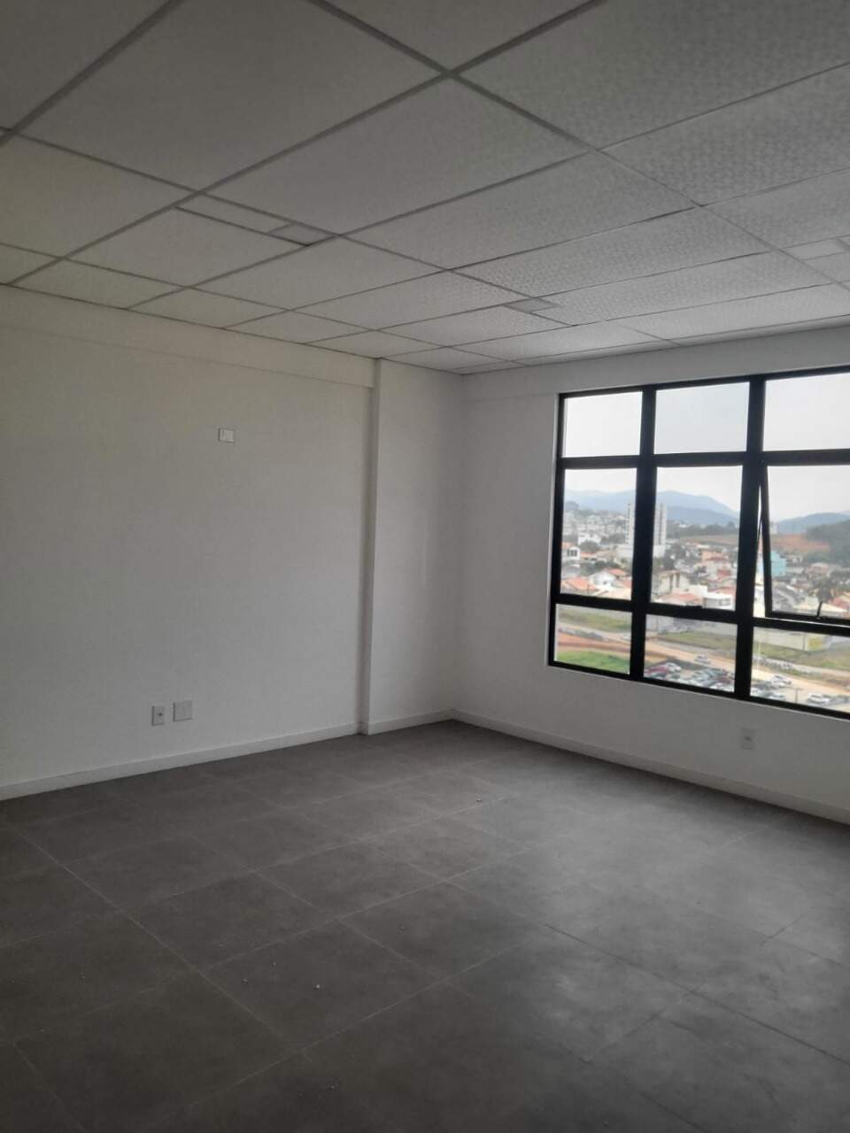 Sala Comercial à venda no Pagani: 