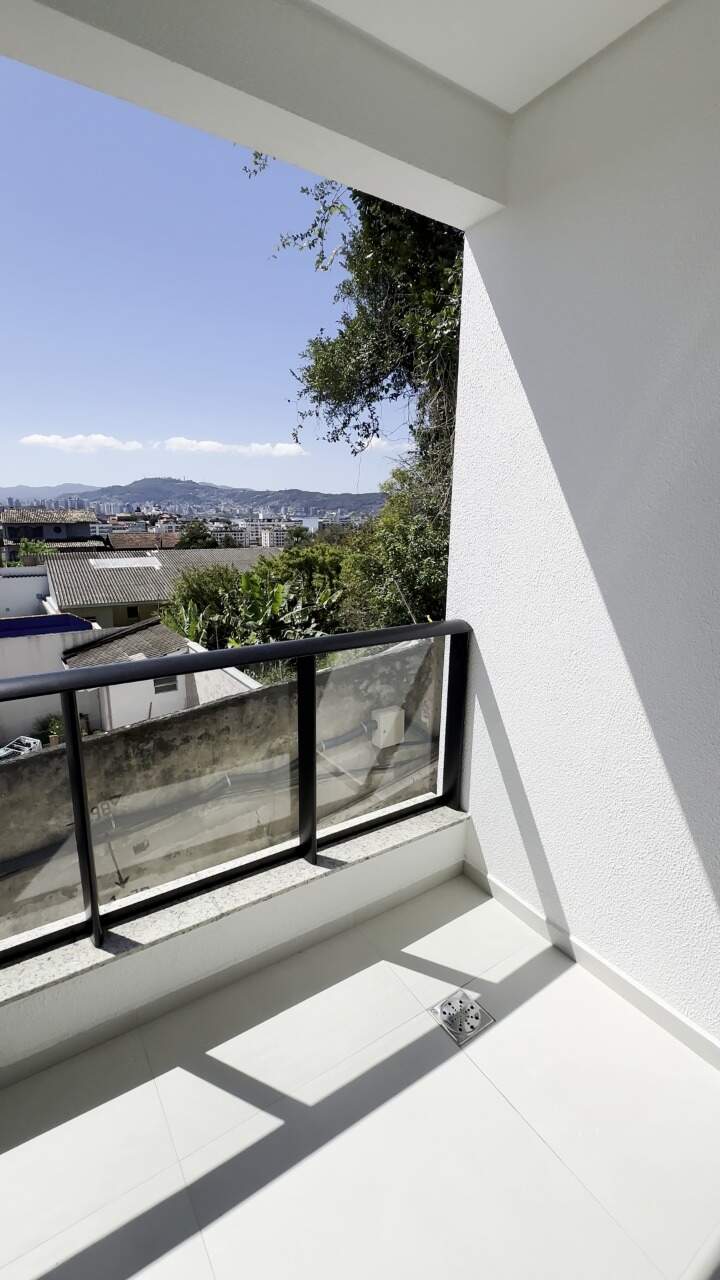 Apartamento à venda no Coqueiros: 