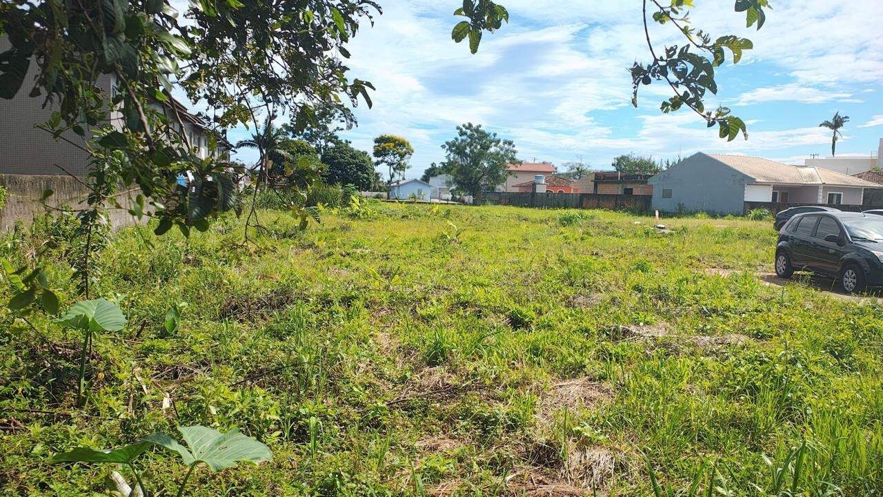 Terreno à venda no Aririú da Formiga: 