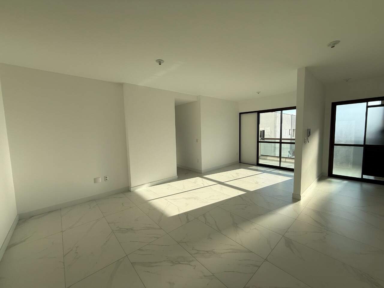 Apartamento à venda no Kobrasol: 