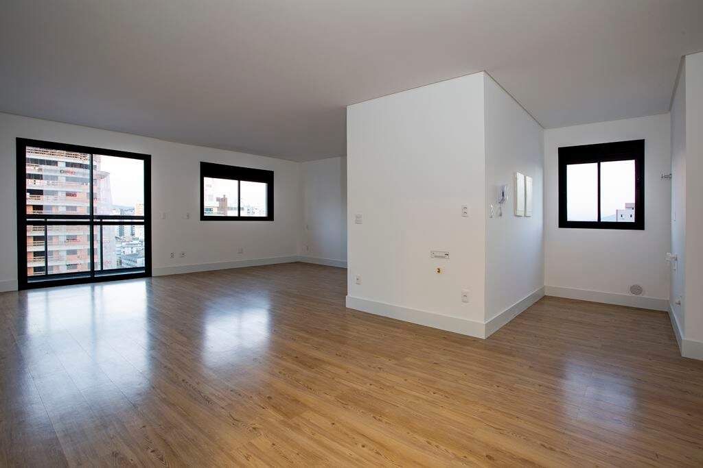 Apartamento à venda no Kobrasol: 