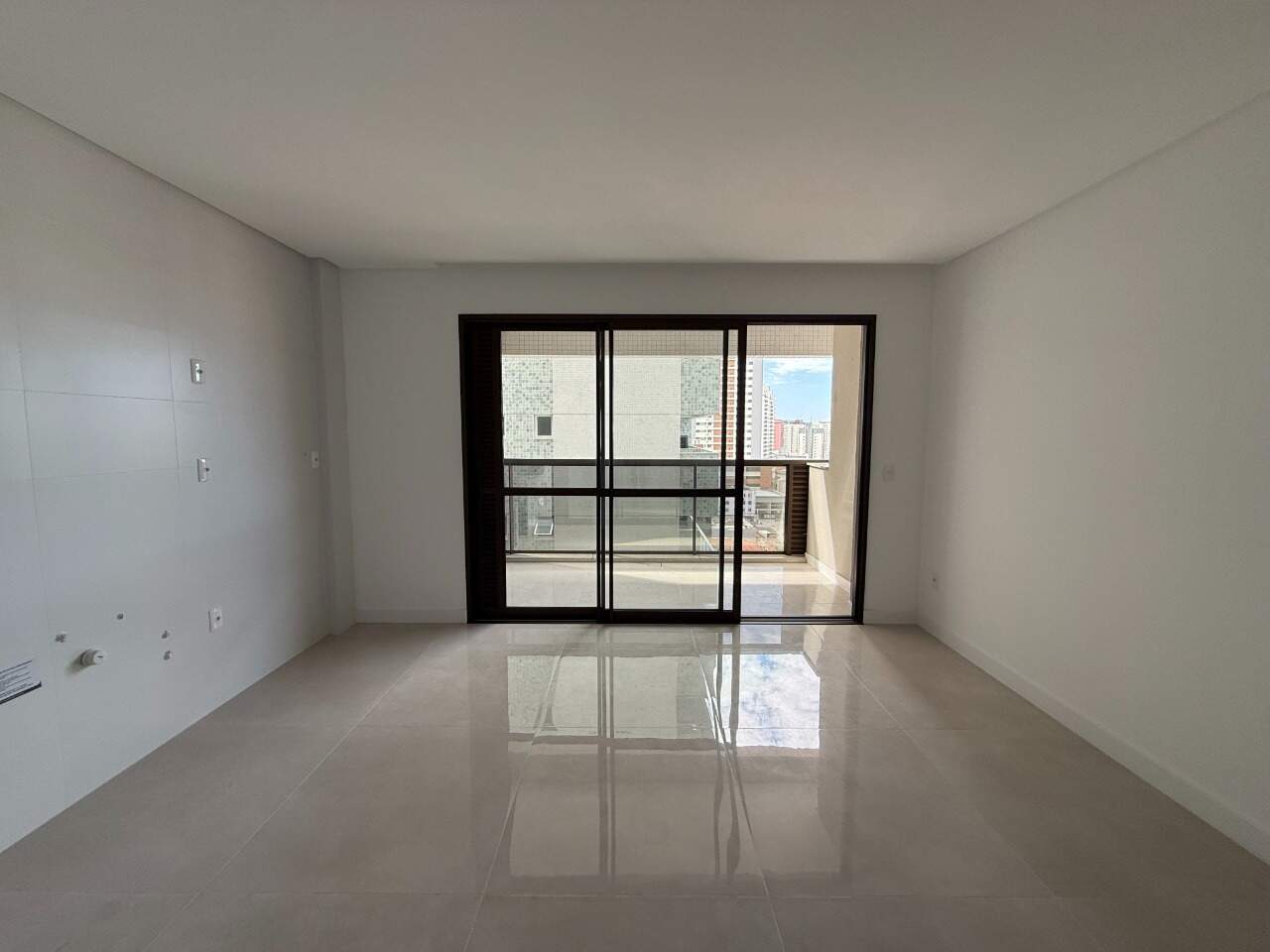 Apartamento à venda no Kobrasol: 